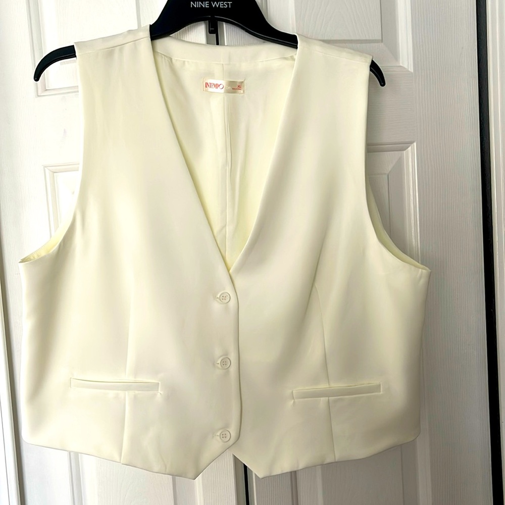 NWOT Vest